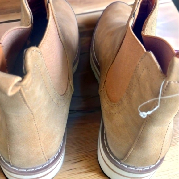 Woman's Slip on Fit, tan-army boots size:7 - Picture 5 of 5